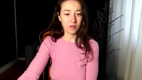 Snapshot of piscesgirl06 chatting on 11-19-25, 06:13 piscesgirl06 online show from 11-19-25, 06:13