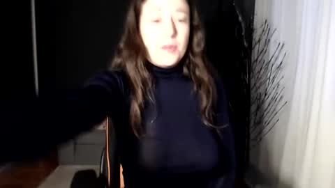 piscesgirl06 online show from 01-07-26, 05:43