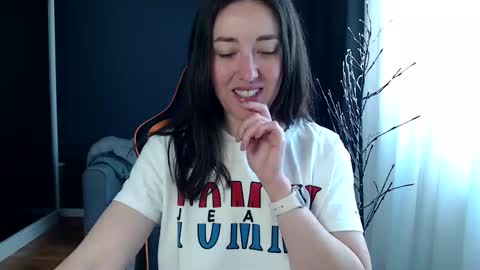 piscesgirl06 online show from 04-20-26, 04:59