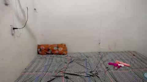 Snapshot of pixie_20 chatting on 04-02-26, 01:03 Jenny online show from 04-02-26, 01:03