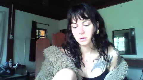 pixiecatfairy online show from 11-25-25, 01:38