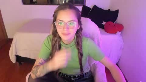 pixie online show from 05-16-26, 06:43