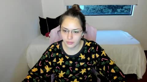 pixie online show from 06-01-26, 10:39