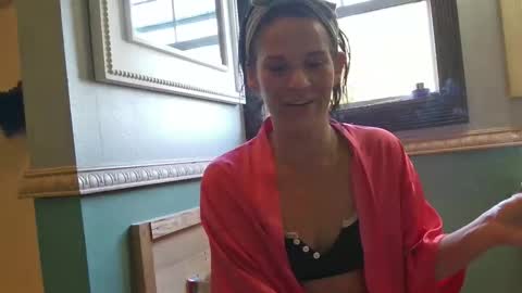 PixieLuxXx online show from 04-15-26, 12:23