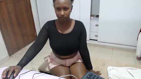 pixietease1 online show from 11-10-25, 01:26