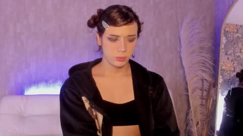 cris online show from 11-18-25, 03:23