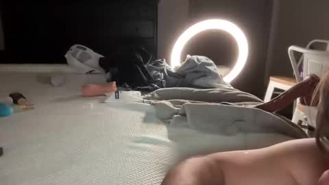 PeggedBiGuy online show from 12-04-25, 06:23