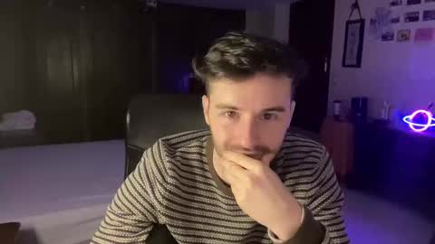 Snapshot of placebo14 chatting on 02-21-25, 11:21 placebo14 online show from 02-21-25, 11:21