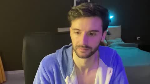 Snapshot of placebo14 chatting on 11-09-25, 01:26 placebo14 online show from 11-09-25, 01:26