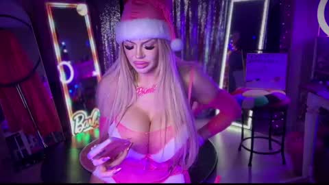 Snapshot of plasticfuckdoll chatting on 12-26-24, 01:40 Dumb bimbo fuck doll online show from 12-26-24, 01:40