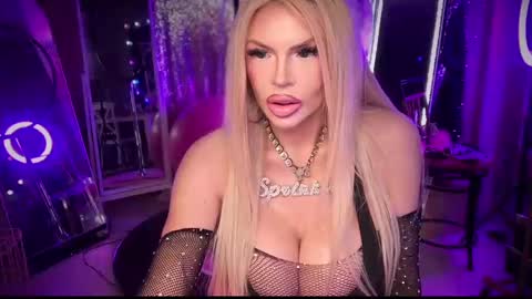 Snapshot of plasticfuckdoll chatting on 02-02-25, 02:06 Dumb bimbo fuck doll online show from 02-02-25, 02:06