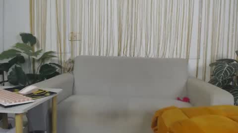 Snapshot of plasticgirll chatting on 02-27-26, 04:40 plasticgirll online show from 02-27-26, 04:40