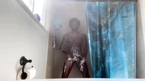 Snapshot of playboi172107 chatting on 10-12-25, 05:56 playboi172107 online show from 10-12-25, 05:56