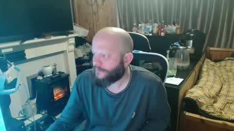 playboy_horny online show from 04-19-26, 12:00