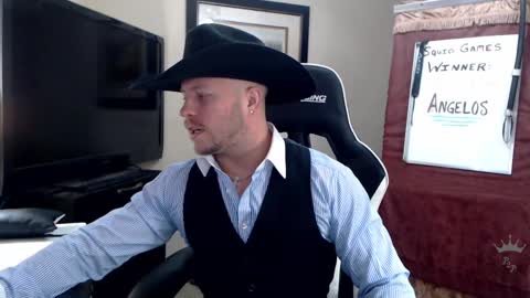 Snapshot of player2pawns chatting on 01-23-25, 10:01 Player online show from 01-23-25, 10:01