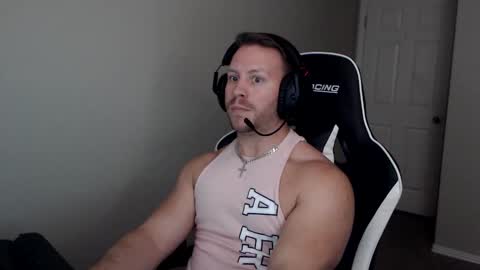 Snapshot of player2pawns chatting on 10-28-25, 03:25 Player online show from 10-28-25, 03:25