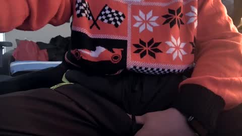 Hello ask me  . Im glad  to see you here in my room. Welcome PVT is open online show from 01-04-25, 11:54