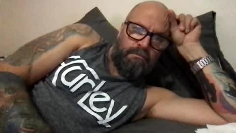 Snapshot of pleasesitonmycock chatting on 01-28-25, 05:43 PleaseSitOnMyCock online show from 01-28-25, 05:43