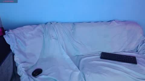 Snapshot of pleassing_neighbour chatting on 05-27-26, 01:57 Zalome online show from 05-27-26, 01:57