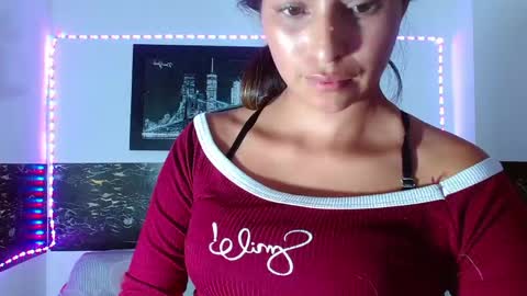 Snapshot of pleassing_neighbour chatting on 06-10-26, 03:18 Zalome online show from 06-10-26, 03:18