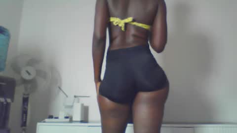 josephine joy awuor online show from 04-25-26, 01:41