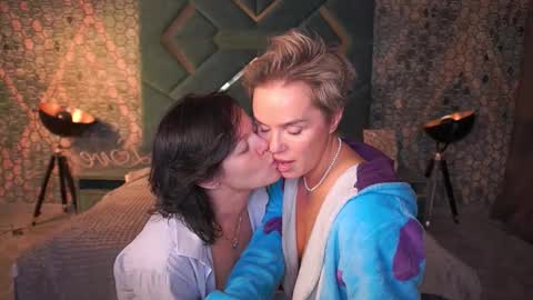 Ira brunette and Vika blonde online show from 11-18-25, 06:56