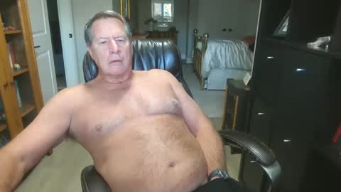 pleeeezeher online show from 10-26-25, 03:40