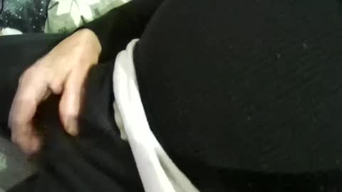 pleezsukit online show from 02-01-25, 06:00