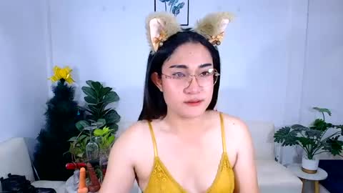 Snapshot of ploysaithailand chatting on 06-15-26, 01:13 Ploysai online show from 06-15-26, 01:13