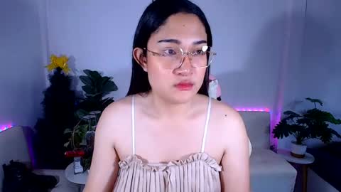 Snapshot of ploysaithailand chatting on 07-21-26, 02:47 Ploysai online show from 07-21-26, 02:47