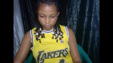 plumnjuicyx online show from 11-02-25, 06:32