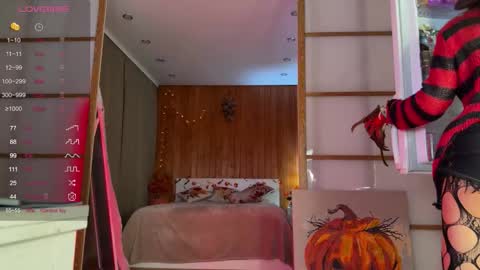 Acey online show from 10-31-25, 01:23