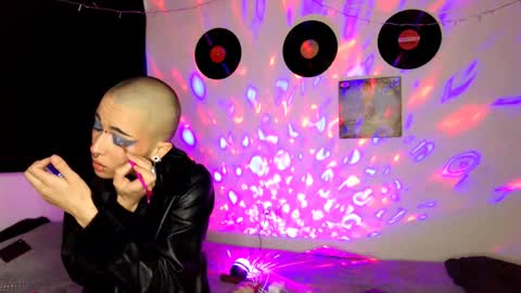   online show from 12-18-24, 10:02