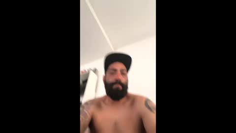 Snapshot of pmgaitan1986 chatting on 04-02-26, 08:01 pmgaitan1986 online show from 04-02-26, 08:01