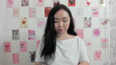 Erica online show from 02-19-25, 01:17