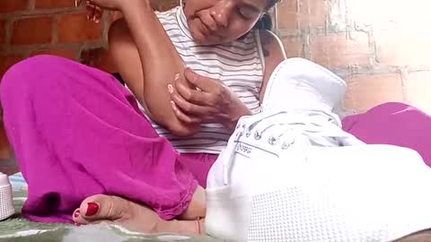 pocahontasdoll95 online show from 04-27-26, 04:16