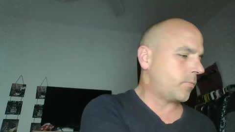 Snapshot of pocoyotop chatting on 03-05-25, 11:49 pocoyotop online show from 03-05-25, 11:49