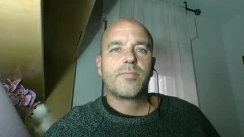 Snapshot of pocoyotop chatting on 03-09-25, 08:18 pocoyotop online show from 03-09-25, 08:18