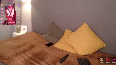 Snapshot of poison__luna chatting on 03-10-25, 03:52  Luna  online show from 03-10-25, 03:52