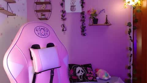 poison_liv online show from 09-25-25, 01:48