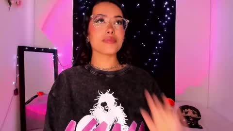 Snapshot of poison_willow chatting on 01-16-25, 05:23 Willow                      Hours 12pm to 630pm Colombian time FRIDAY AND SUNDAY FREE DAYS online show from 01-16-25, 05:23