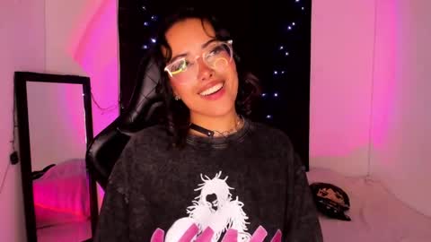 Snapshot of poison_willow chatting on 01-16-25, 11:27 Willow                      Hours 12pm to 630pm Colombian time FRIDAY AND SUNDAY FREE DAYS online show from 01-16-25, 11:27