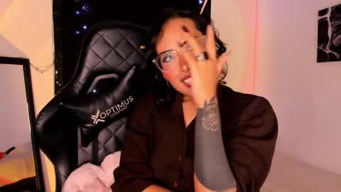 Snapshot of poison_willow chatting on 01-28-25, 08:36 Willow                      Hours 12pm to 630pm Colombian time FRIDAY AND SUNDAY FREE DAYS online show from 01-28-25, 08:36