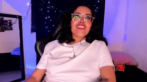 Snapshot of poison_willow chatting on 03-04-25, 09:32 Willow                      Hours 12pm to 630pm Colombian time FRIDAY AND SUNDAY FREE DAYS online show from 03-04-25, 09:32