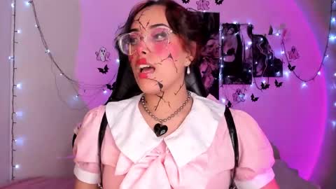 Snapshot of poison_willow chatting on 10-29-25, 05:58 Willow                      Hours 12pm to 630pm Colombian time FRIDAY AND SUNDAY FREE DAYS online show from 10-29-25, 05:58