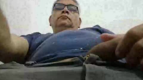 poli online show from 10-31-25, 02:07