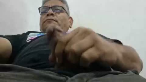 poli online show from 12-16-25, 01:16