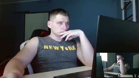 Poliglotjoe2 online show from 02-19-26, 07:21