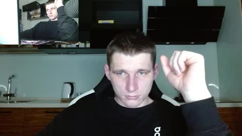 Poliglotjoe2 online show from 03-01-26, 04:25