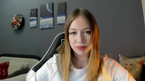 Snapshot of polihoney chatting on 01-17-25, 03:11 Polina online show from 01-17-25, 03:11